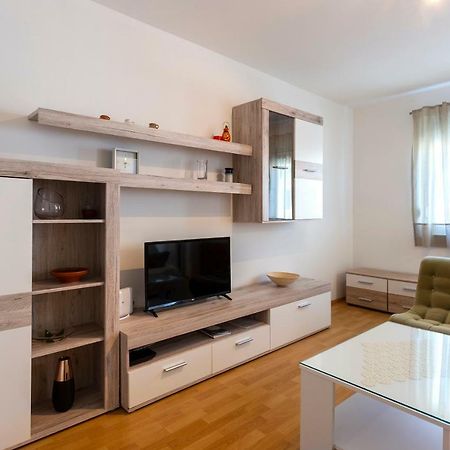 Apartment Anna With Free Private Parking Pula Zewnętrze zdjęcie