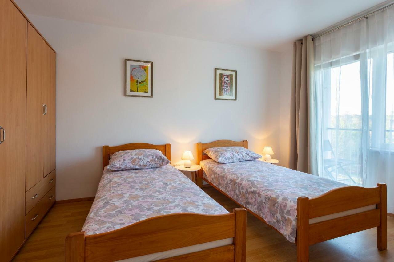Apartment Anna With Free Private Parking Pula Zewnętrze zdjęcie